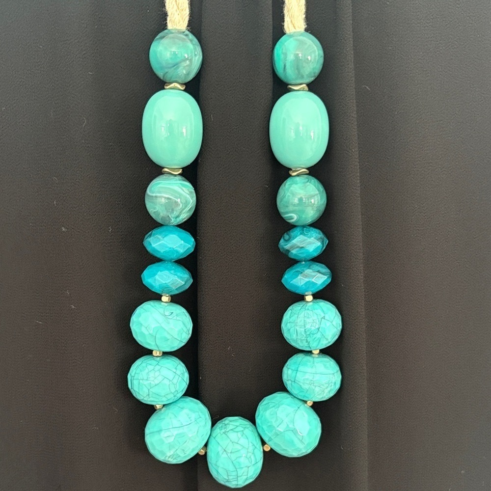Loft Turquoise Beaded Necklace with Rope and Tassel detail - Picture 3 of 7
